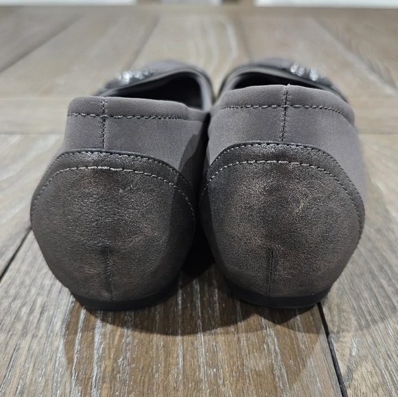 BareTraps Miana Memory Foam Hidden-Wedge Flats, Women's Size 10 - Picture 4 of 10